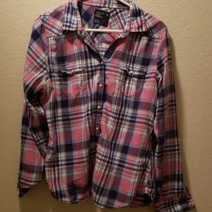 Women's plaid shirt